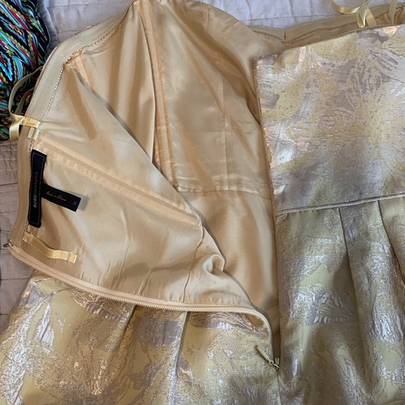 BCBG Max Azria Yellow Gold Floral Strapless Summer Pleated Party Dress  Size 12 - Picture 7 of 8